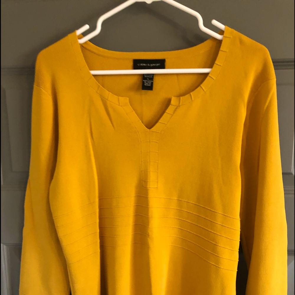 Ladies Fall top